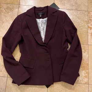 Dark red/maroon White House Black Market blazer size 6